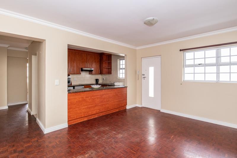 3 Bedroom Property for Sale in Sea Point Western Cape